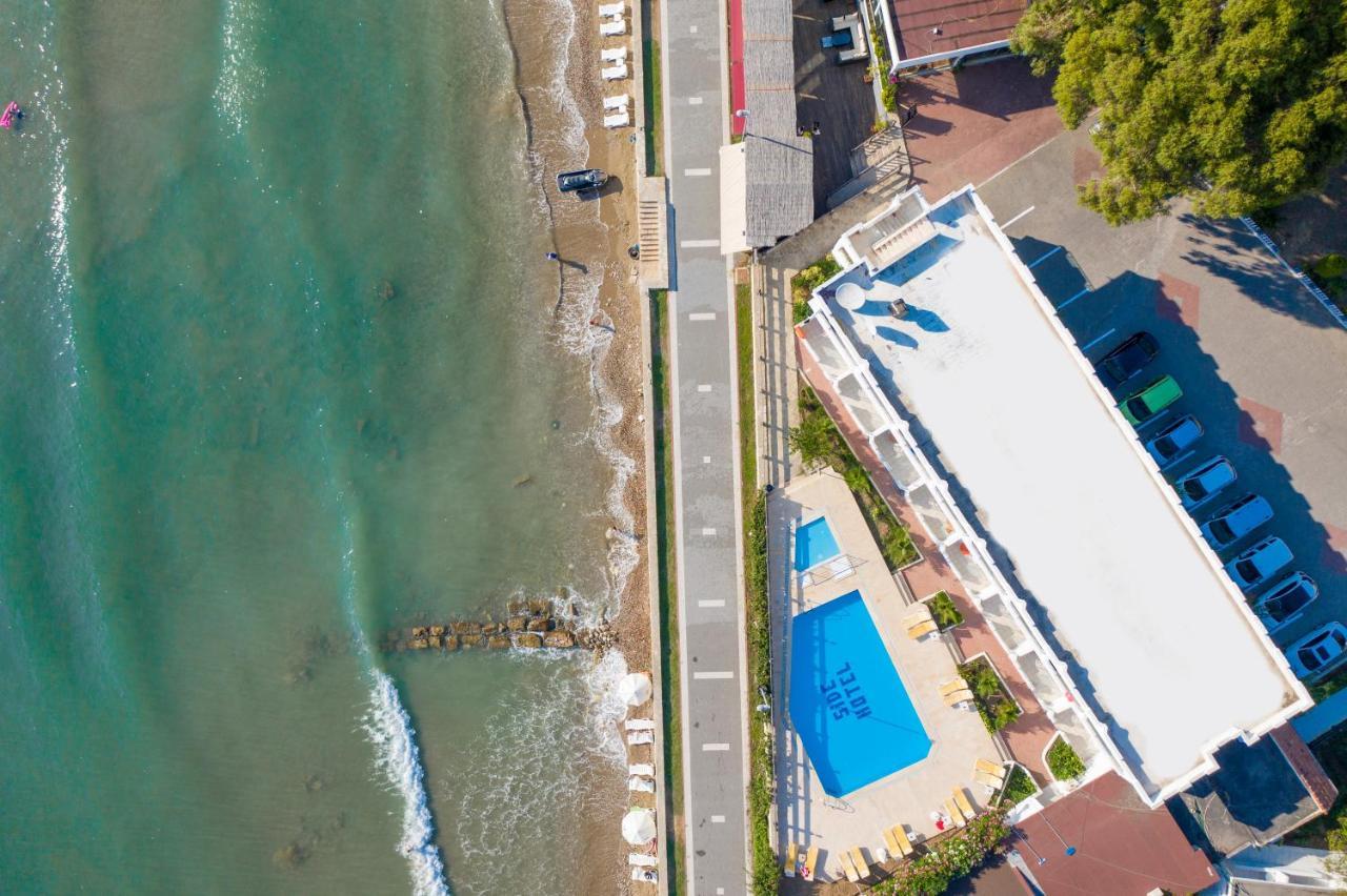 Side Beach Club Exterior foto